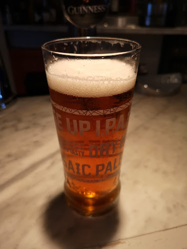 Crescent Moon Wine Bar - Hospitality and gastronomy