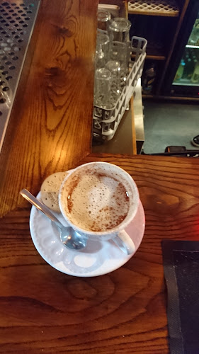 402 Stockport Rd W, Bredbury, Stockport SK6 2DT, United Kingdom