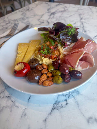 Poundbury Farm Way, Poundbury, Dorchester DT1 3RT, United Kingdom