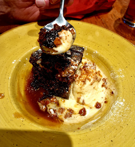 Colne Rd, Sutton-in-Craven, Keighley BD20 8DS, United Kingdom