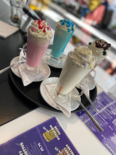 Happy Spoon Ice Cream Parlour - Stockton-on-Tees