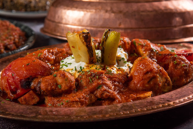 11 Massetts Rd, Horley RH6 7PR, United Kingdom