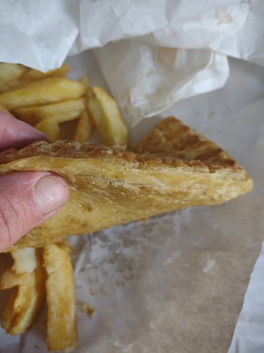 Dolphin Fish Bar - Hospitality and gastronomy