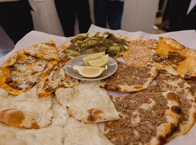 Comentarii opinii despre TA’MINI LEBANESE BAKERY