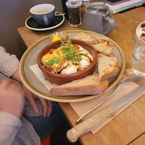 Cafe Tamra - Hospitality and gastronomy