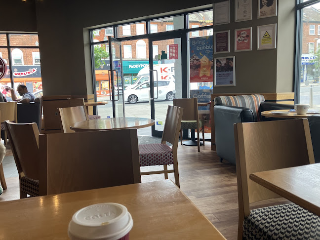 Opinii despre Costa Coffee (Neasden) în London - Hospitality and gastronomy