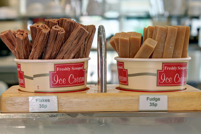 Comentarii opinii despre She Sells Tintagel - Treleavens Ice Cream -