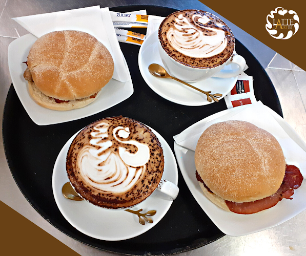Latte Artist - Coffee Shop - Hospitality and gastronomy
