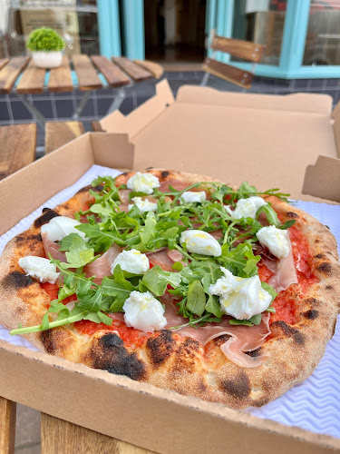 Opinii despre Village Pizza Kitchen în Hassocks - Hospitality and gastronomy