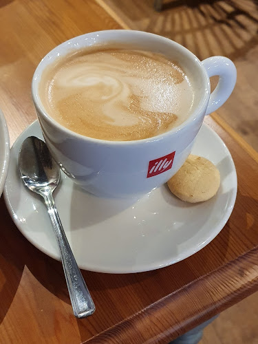 Thistly Cross Roundabout, Dunbar EH42 1ST