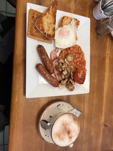 Café Red - Hospitality and gastronomy