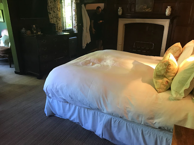 Restaurant at Ockenden Manor - Hospitality and gastronomy