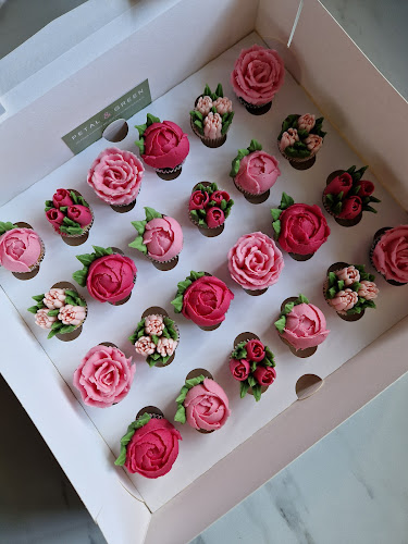Opinii despre Petal & Green Cakes în Newark - Hospitality and gastronomy