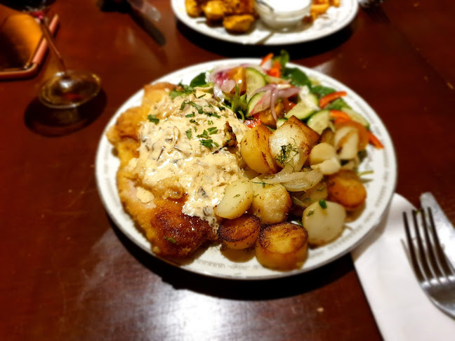 Akropolis Restaurant - Hospitality and gastronomy