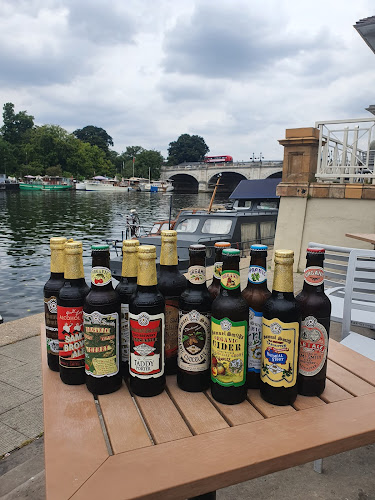 Opinii despre The Gazebo Pub and Riverside Dining în Kingston upon Thames - Hospitality and gastronomy