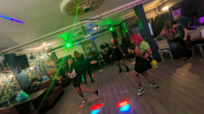 Comentarii opinii despre Bar 23