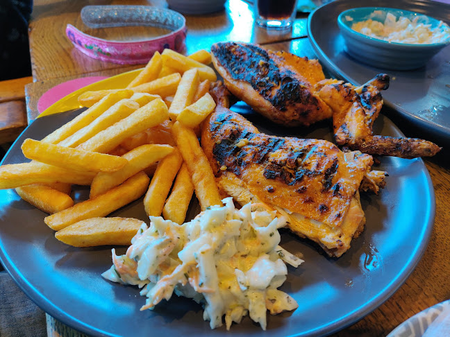 Nando's Enfield - Retail Park - Hospitality and gastronomy