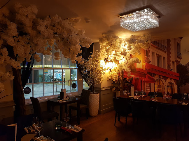 Paris Bar and Restaurant