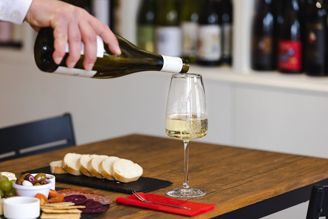 Opinii despre Gin & Vino în Thame - Hospitality and gastronomy