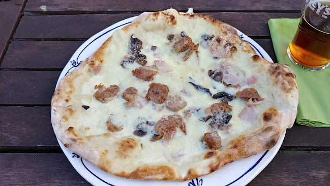 Cambridge Rd, Harlton, Cambridge CB23 1HA