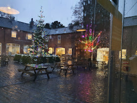 Two Left Feet Tap & Brewery