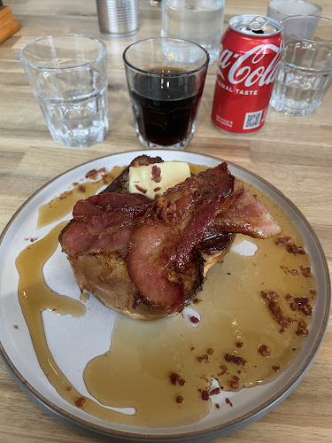 Comentarii opinii despre Connaught Kitchen