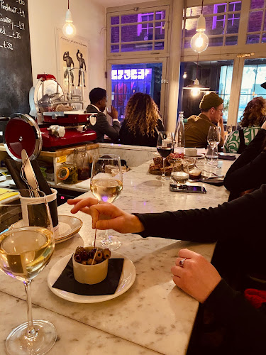 Opinii despre Antidote Wine Bar & Wine Shop în London - Hospitality and gastronomy