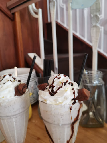 The Red Mingo 🦩 - Hospitality and gastronomy