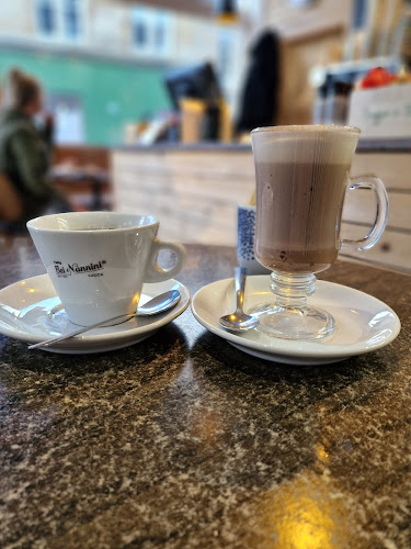 Hillhart Coffee Co - Hospitality and gastronomy