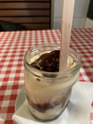 Pizza Pilgrims Queensway - Hospitality and gastronomy