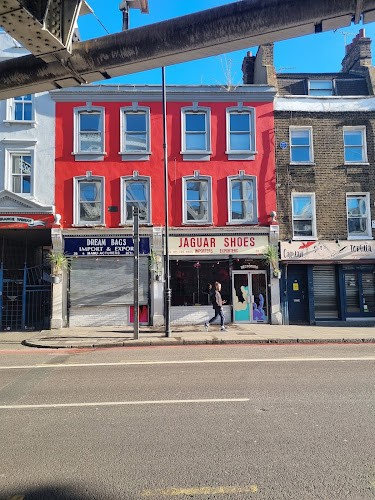 Dream Bags Jaguar Shoes - Hospitality and gastronomy