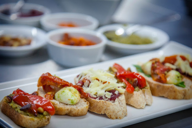 Unit1, Delicious catering, 200a Bury Rd, Tottington, Bury BL8 3DX