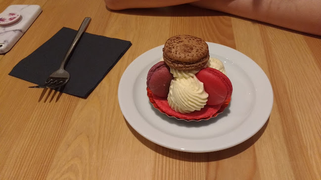 52 Bank St, Newquay TR7 1AX