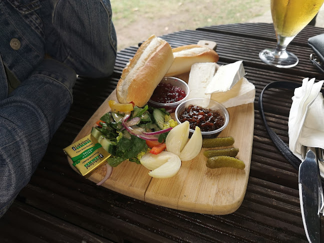 1 Eastcliff Rd, Shanklin PO37 6AA