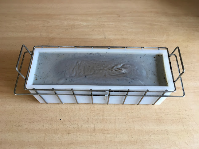 Comentarii opinii despre Back Garden Bee