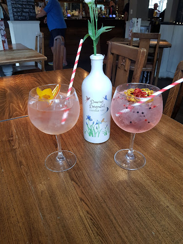 The Roe Deer - Hospitality and gastronomy