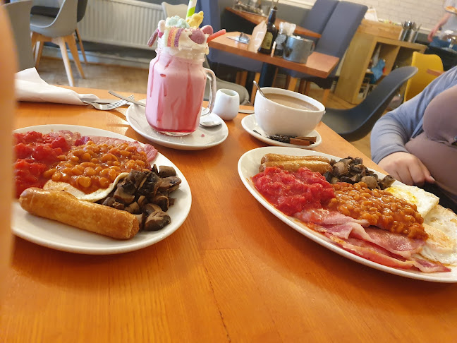 Tea at No.77 Cafe - Hyde