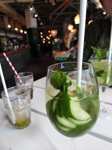 Comentarii opinii despre The Folly