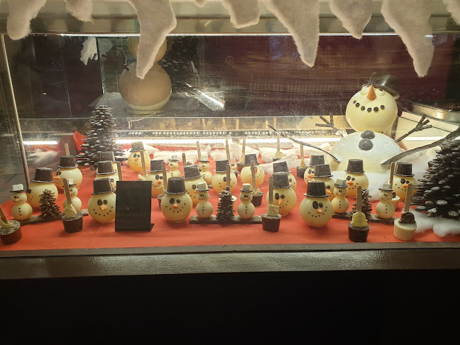 52 Bank St, Newquay TR7 1AX