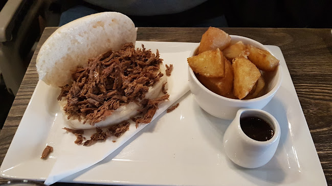 Comentarii opinii despre 3 Rivers Bar & Coffee Shop