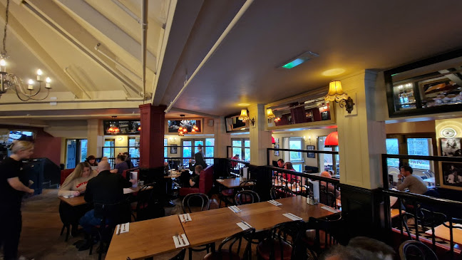 Café Rouge - Hospitality and gastronomy