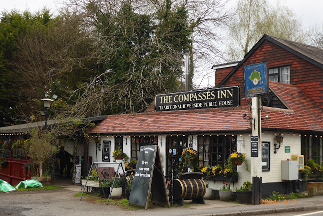 The Compasses Inn - Hospitality and gastronomy