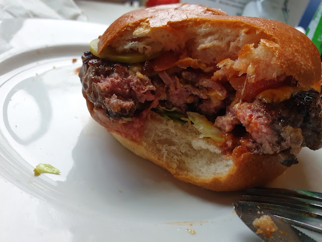 Burger & Shake - Hospitality and gastronomy