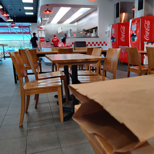 Comentarii opinii despre Five Guys Cheshire Oaks