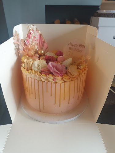 Ulli's Home Bakes - Hospitality and gastronomy