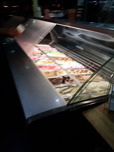 Cakes & Shakes - Ilford