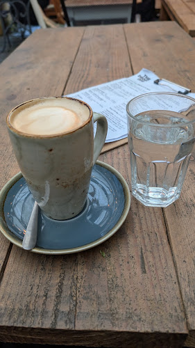 Comentarii opinii despre The Drop Off Cafe