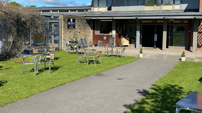 Henry's Cafe - Hospitality and gastronomy