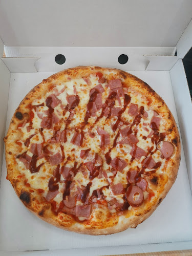 Dani's Takeaway - Hospitality and gastronomy