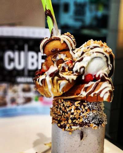 Comentarii opinii despre Cube Desserts Little Lever